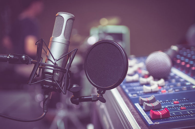 VOICE-OVER AGENT FINDER PACKAGE with VO Agent Finder & 4-Week VO Casting Director Intensive & VO Agent Intensive!